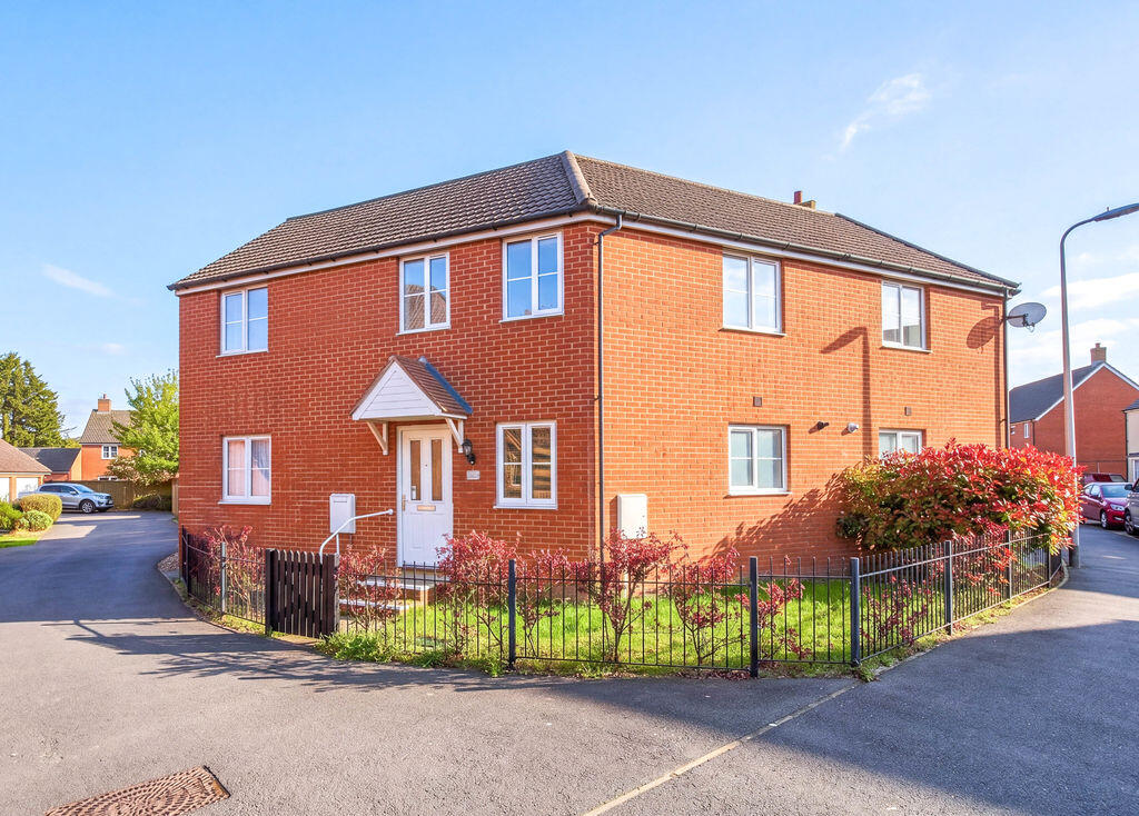 Main image of property: Kent Avenue, West Wick - 3 BEDS + STUDY