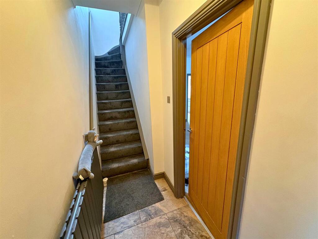 House in Cardiff, Maesteg - View 4
