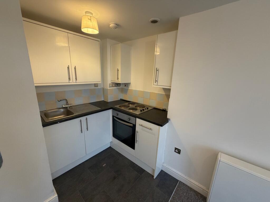 Main image of property: Neath Road