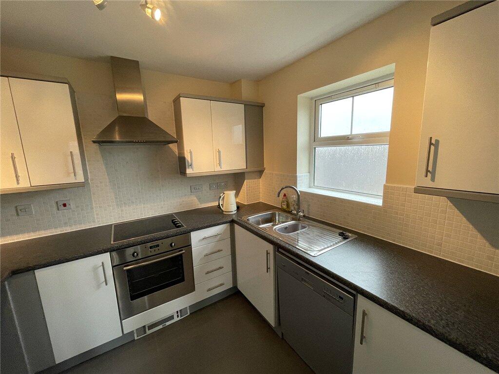 Apartment in Luton - View 4