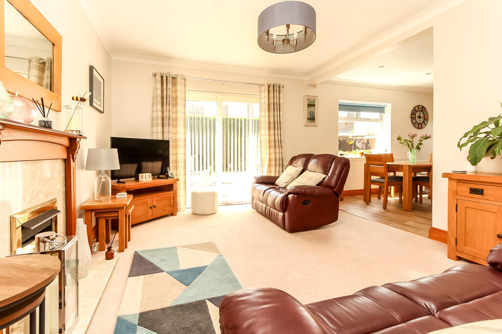 Station Road, Irchester - View 4