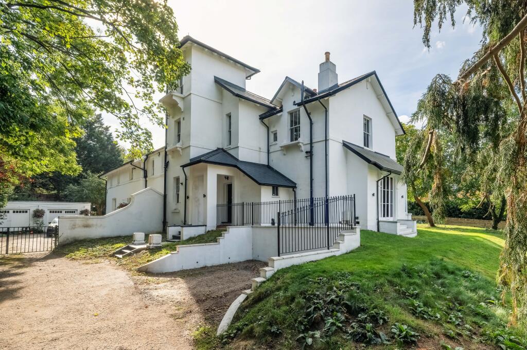 Main image of property: The Glebe, London, SE3