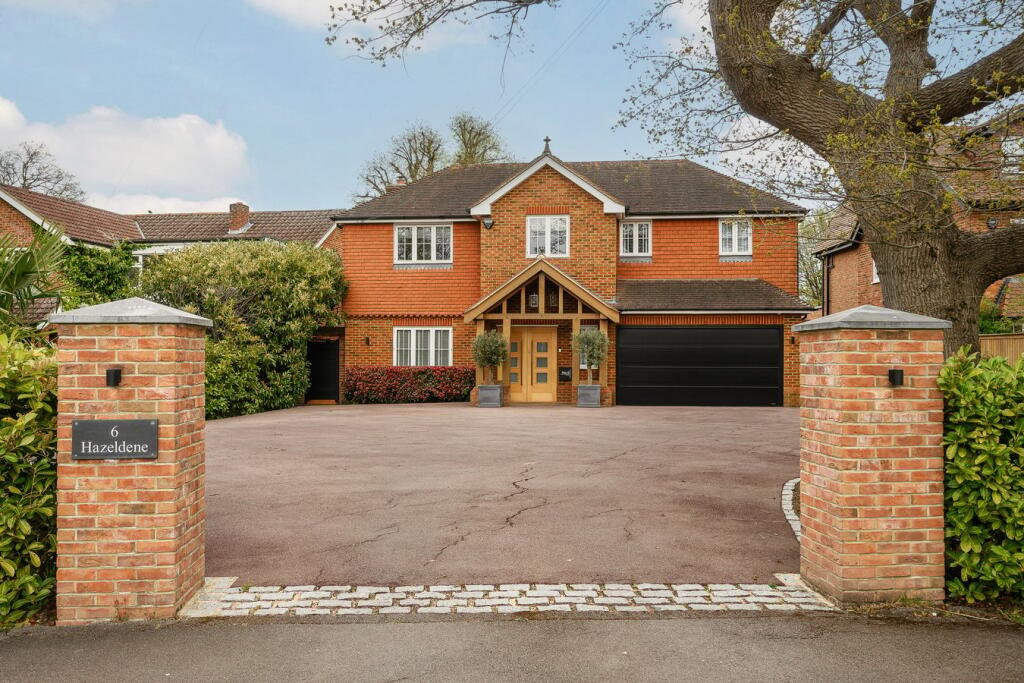 Main image of property: The Glade, Fetcham, Leatherhead, KT22