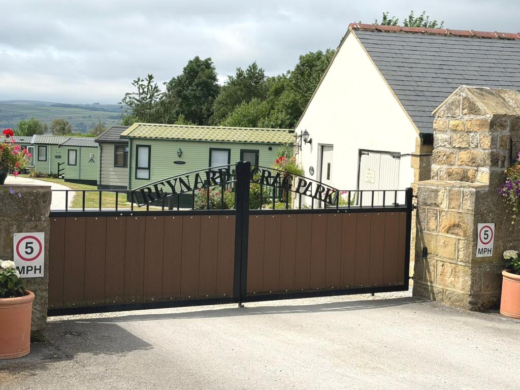 Reynard Crag Lane, High Birstwith, Harrogate photo 2