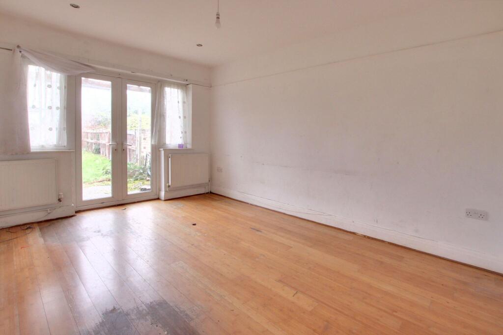 House in London - View 3