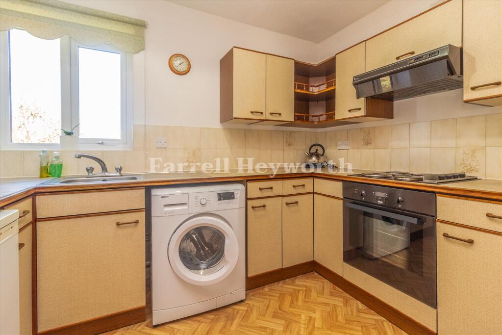 Regent Court, Fulwood, Preston photo 4