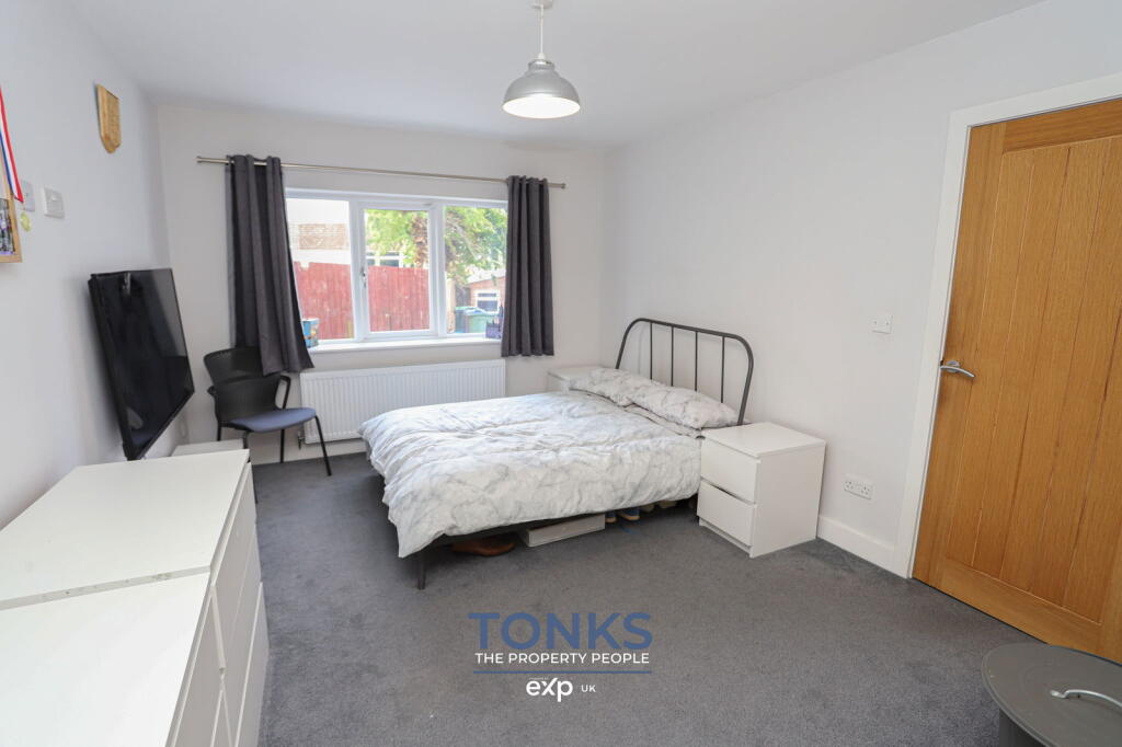 Additional image 16 of Unique one-of-a-kind home offering amazing space – Merton Close, Oldbury, B68 8NG