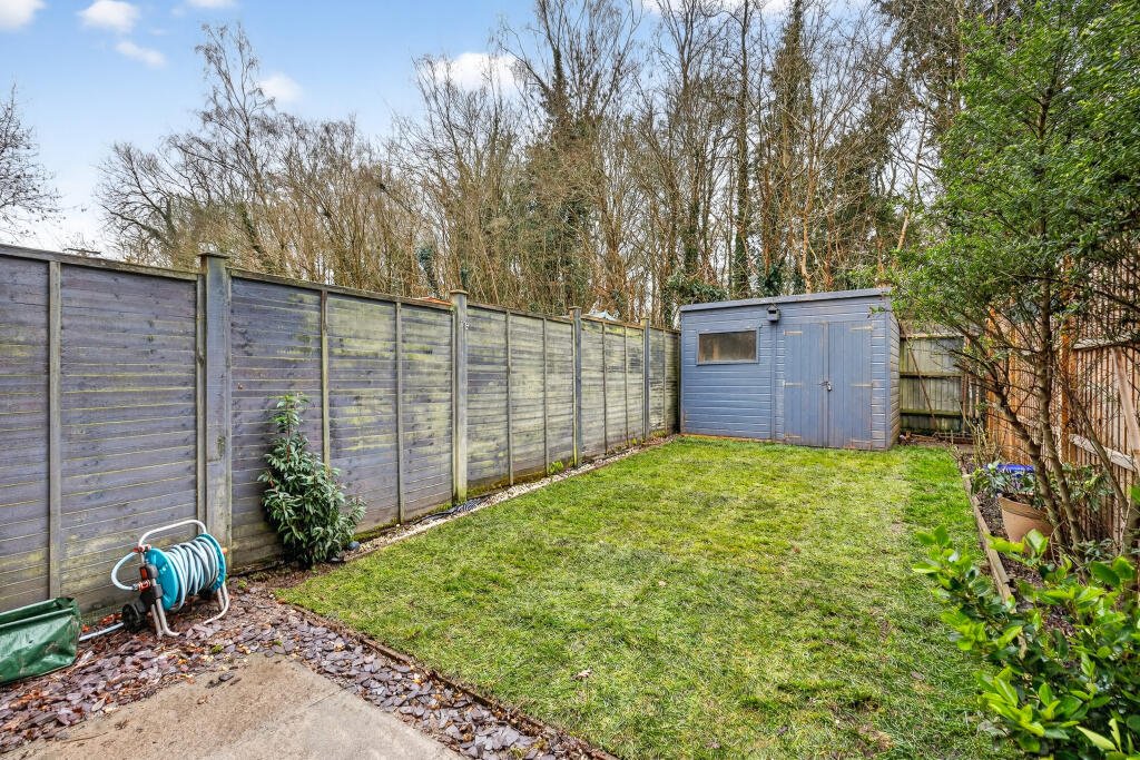 Poperinghe Way, Arborfield, Reading, RG2 photo 2