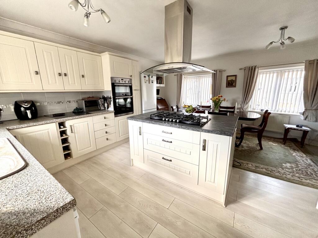 Additional image 5 of Abbots Meade, Yeovil, BA21