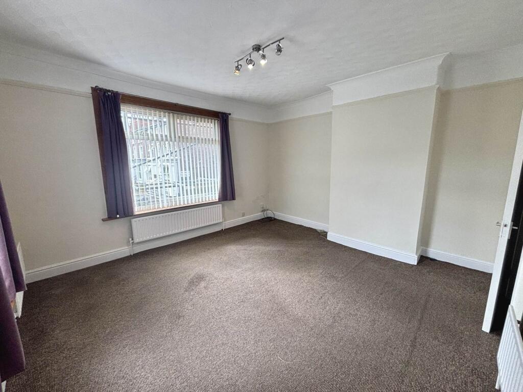 Apartment in Liverpool - More