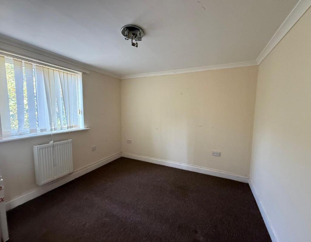 Flat 3, 81 Martins Lane, Wallasey, Merseyside, CH44 1BQ photo 3