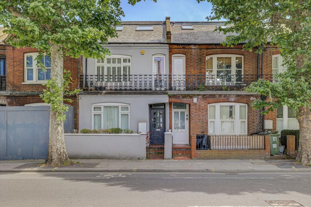 Main image of property: Wandsworth Bridge Road, Fulham