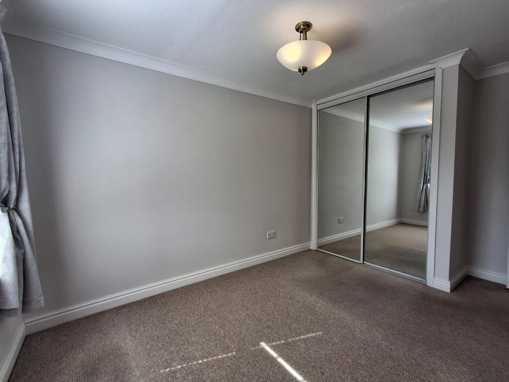 Apartment in Salisbury - More
