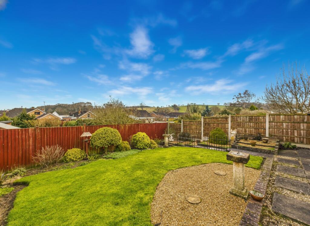 Gorse Close, Calverton, Nottingham photo 4