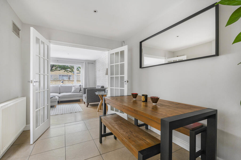 North Home Road, Cirencester, Gloucestershire, GL7 - View 5