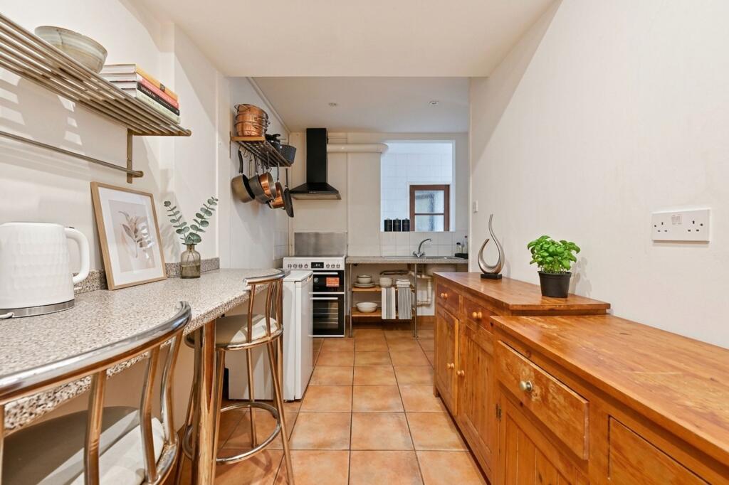 Apartment in Brighton - More