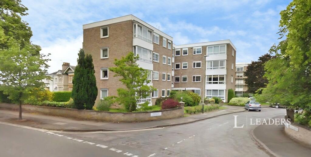 2-bed flat on Queens Road, Cheltenham, Gloucestershire, GL50, £1,250/mo