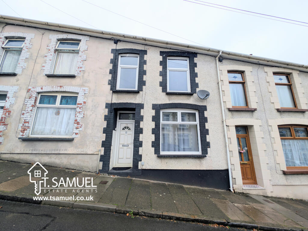 Main image of property: Albany Street, Mountain Ash, CF45 3BE