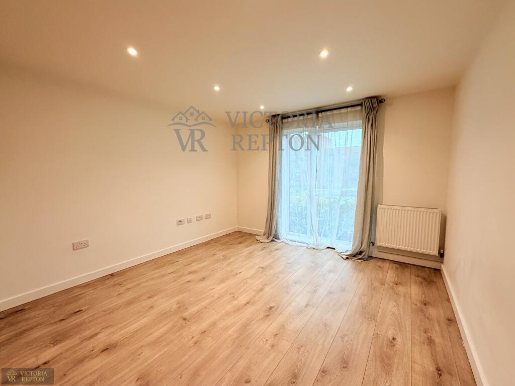 Apartment in Bristol - More