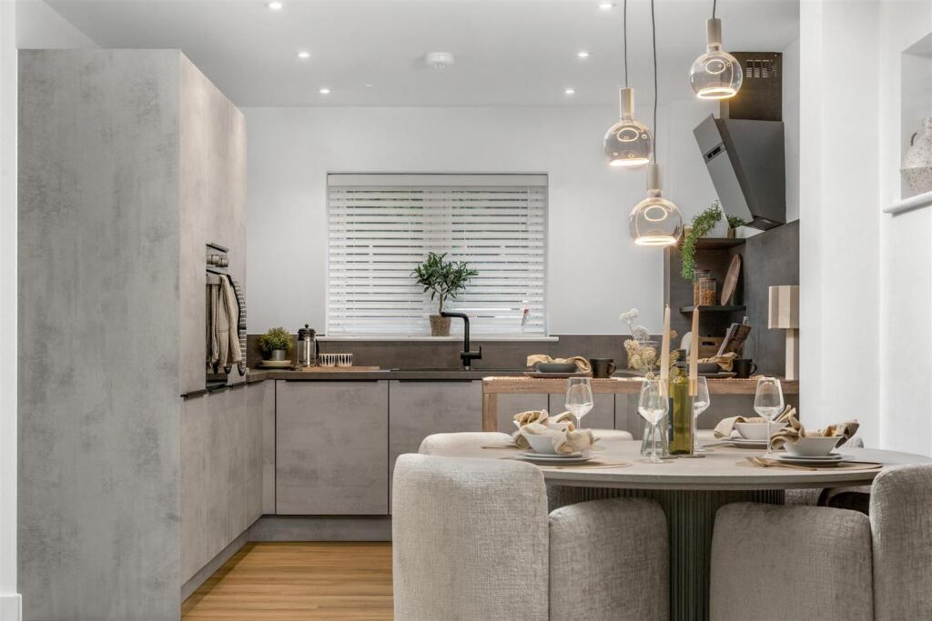 Apartment in Nottingham, Bramcote - View 5