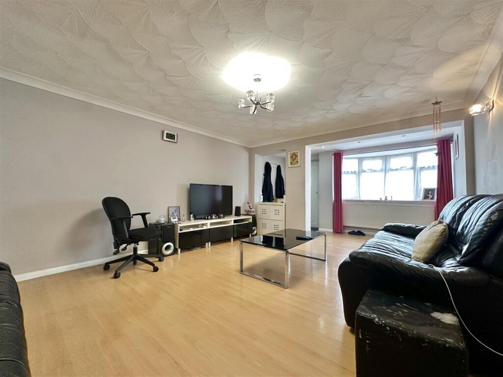 Badminton Road, Rushey Mead, Leicester photo 3