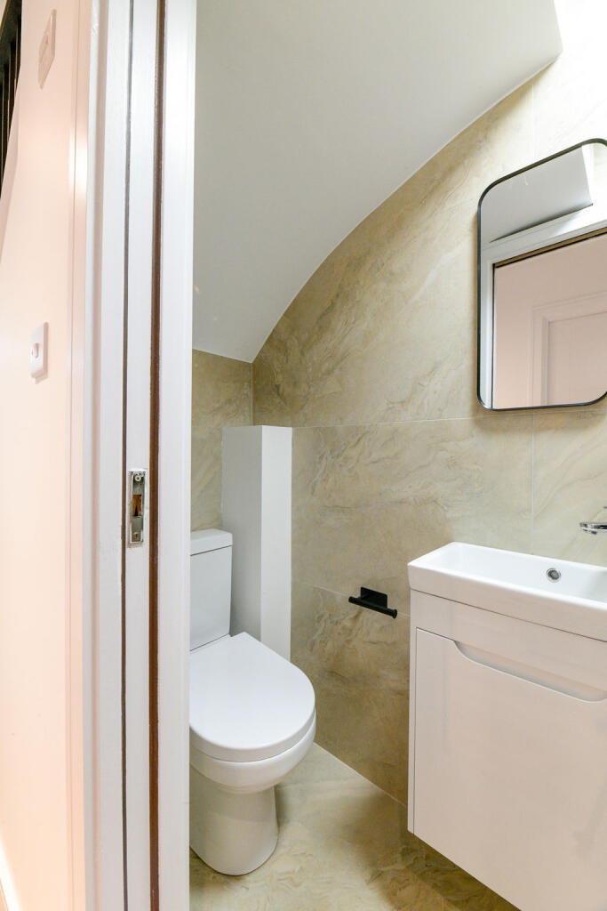 Apartment in London - More