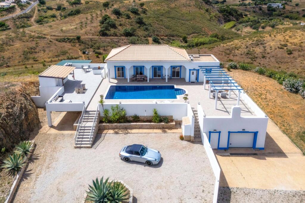 Main image of property: Algarve, Tavira (Santa Maria e Santiago)