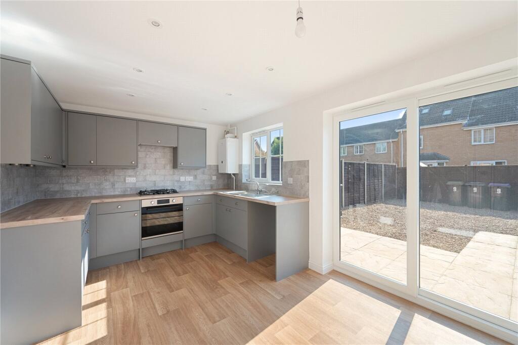 Rye Close, Sleaford, Lincolnshire, NG34 - View 2