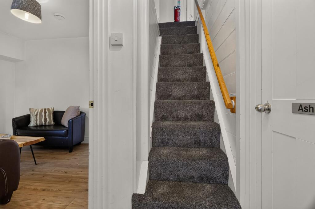 House in Worcester, Worcestershire - View 5