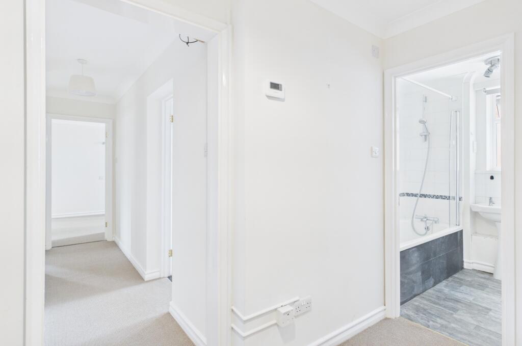 Apartment in Cambridge, Romsey - More