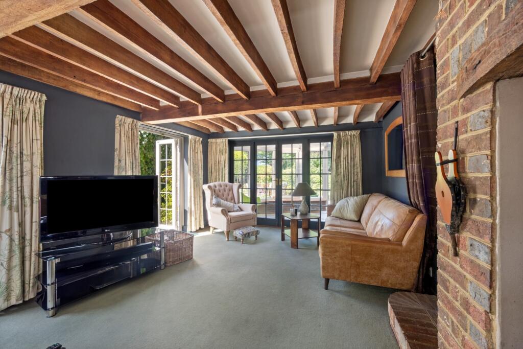 House in Tonbridge - View 4