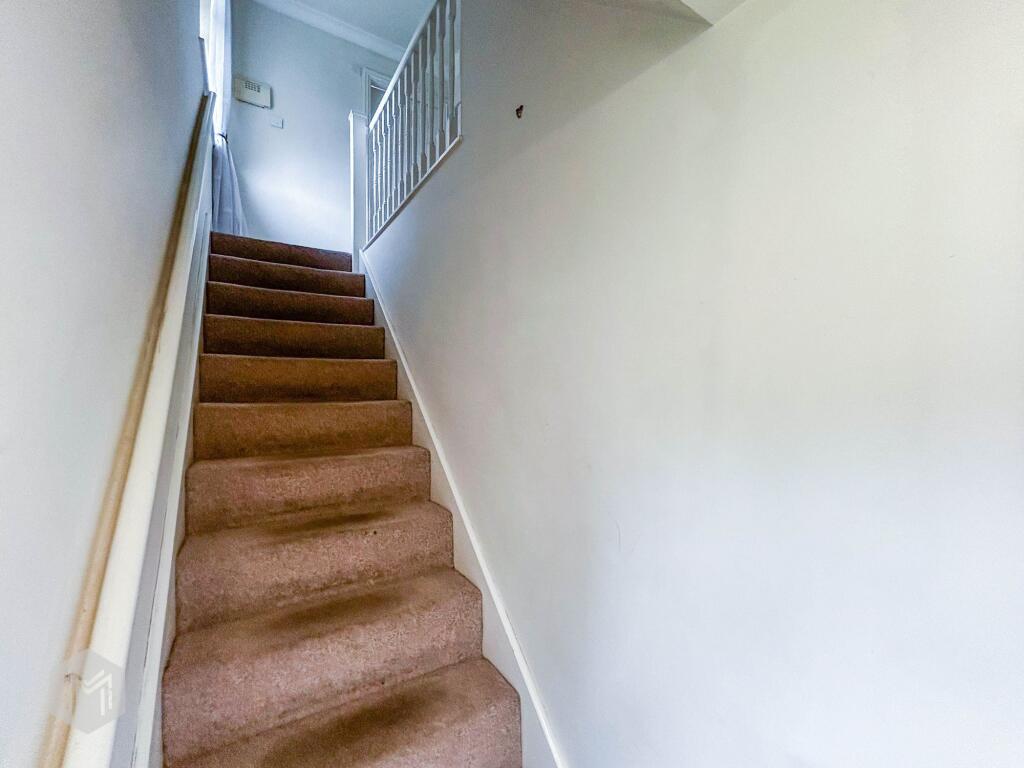 Apartment in Bolton - View 5
