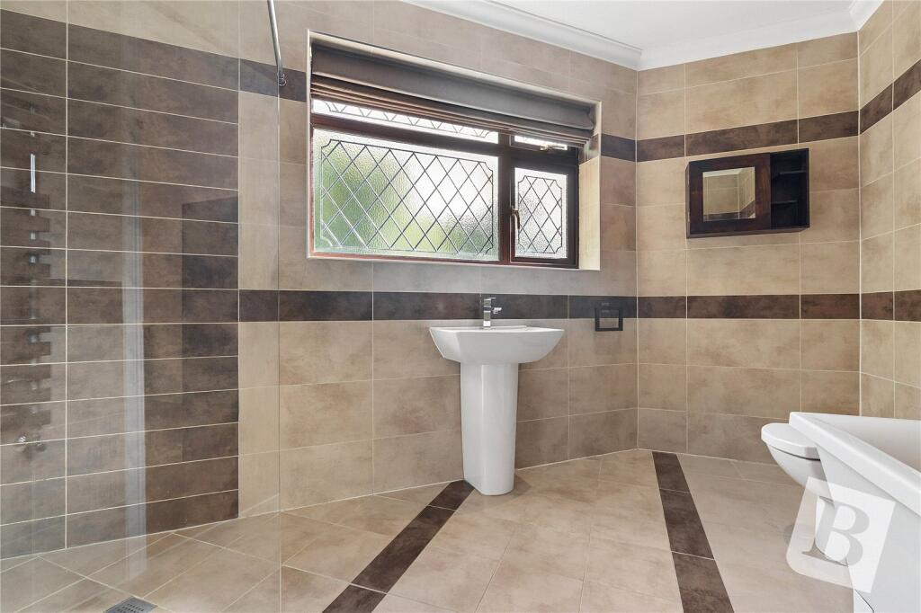 House in Romford - View 4