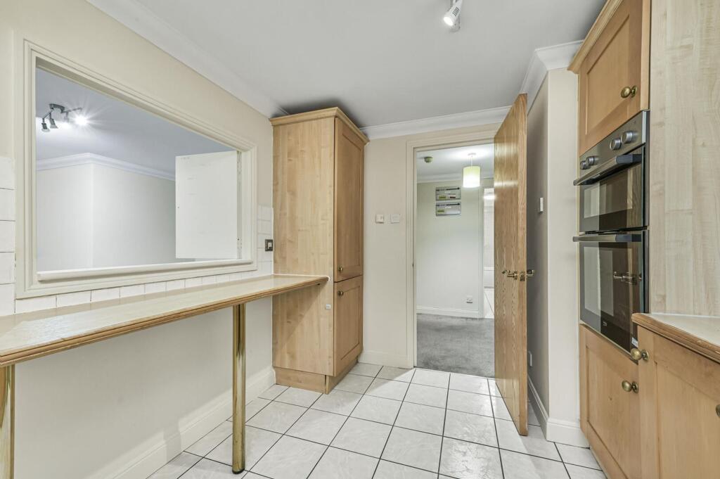 Apartment in London - More
