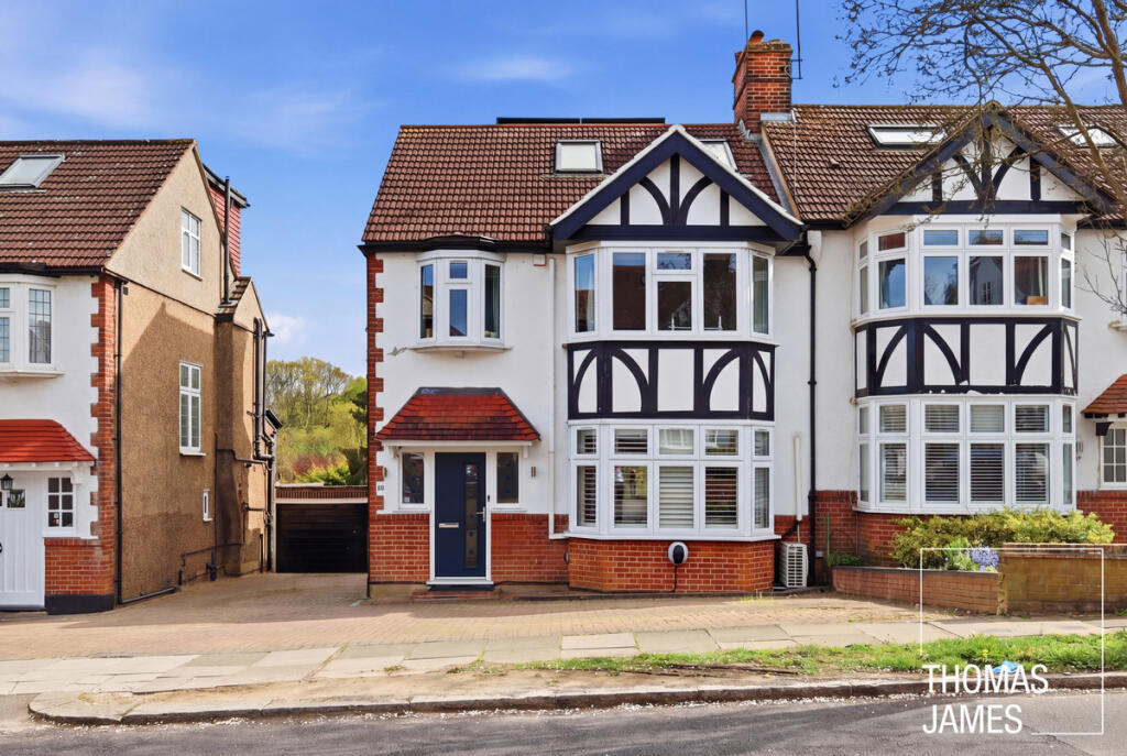 Main image of property: Park View, London, N21
