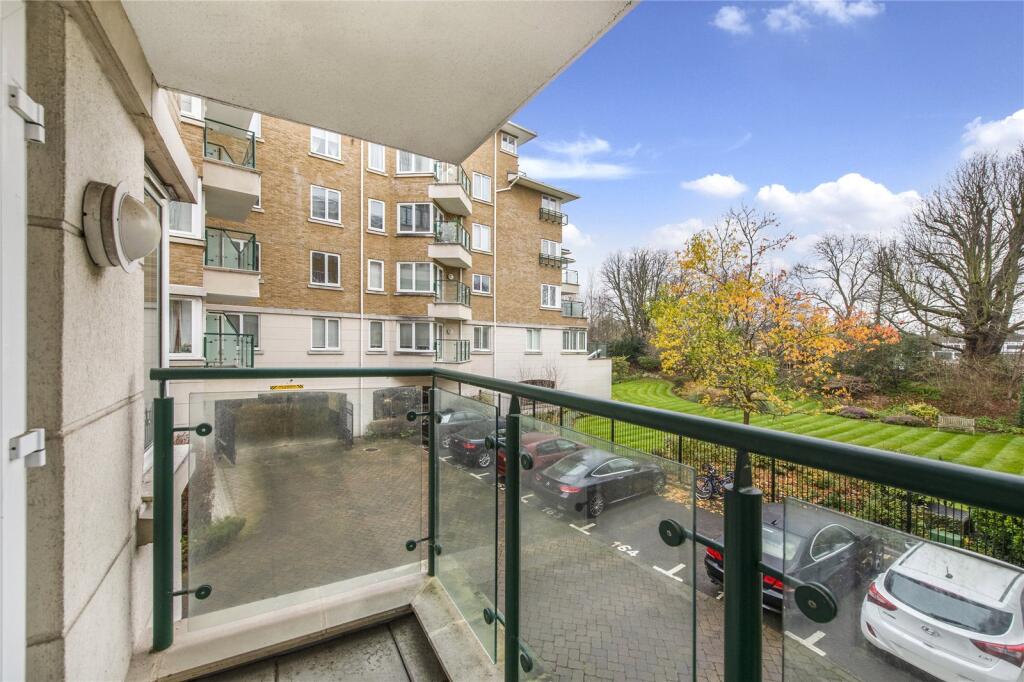 Apartment in Richmond, Kew