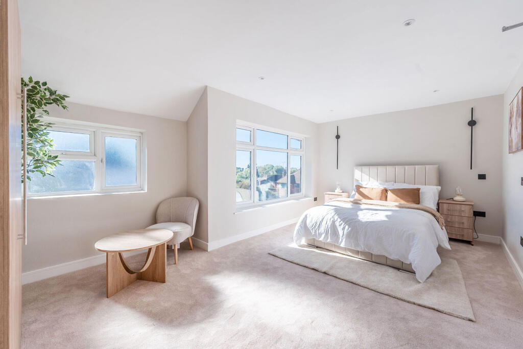 Main image of property: 107 Gordon Avenue, Stanmore, Stanmore, HA7