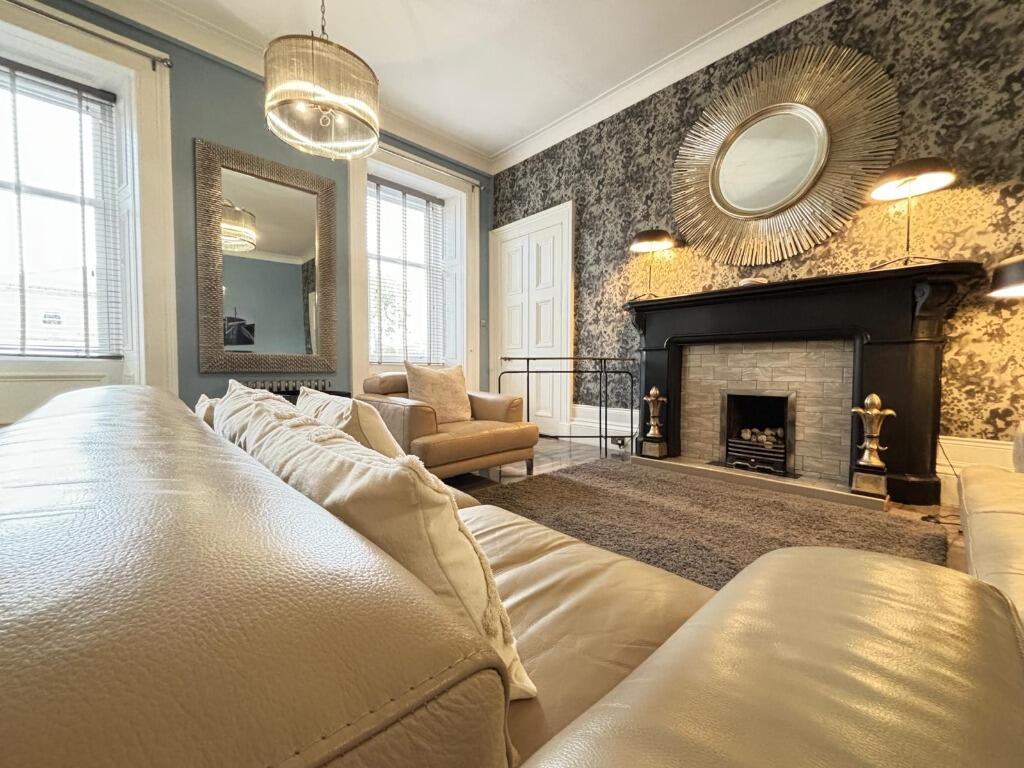 Apartment in Paisley - View 2