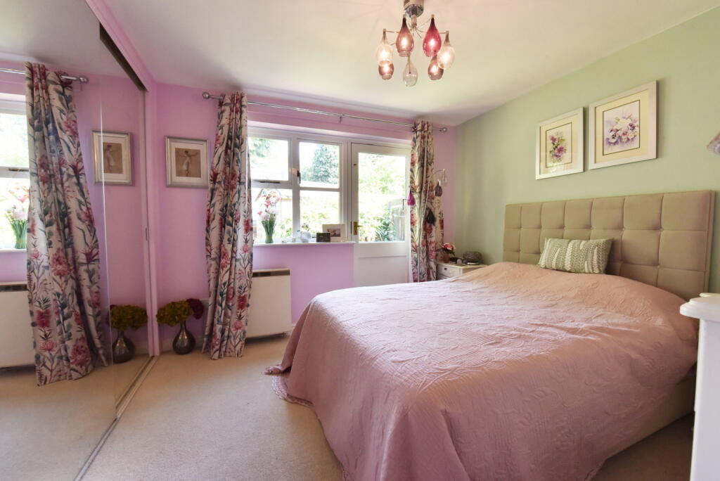 House in Dudley - View 5