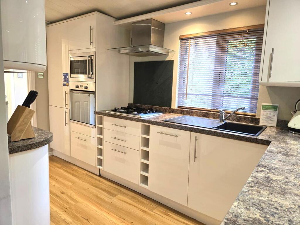 Fallbarrow Holiday Park, Rayrigg Road, Windermere, LA23 3DL photo 5