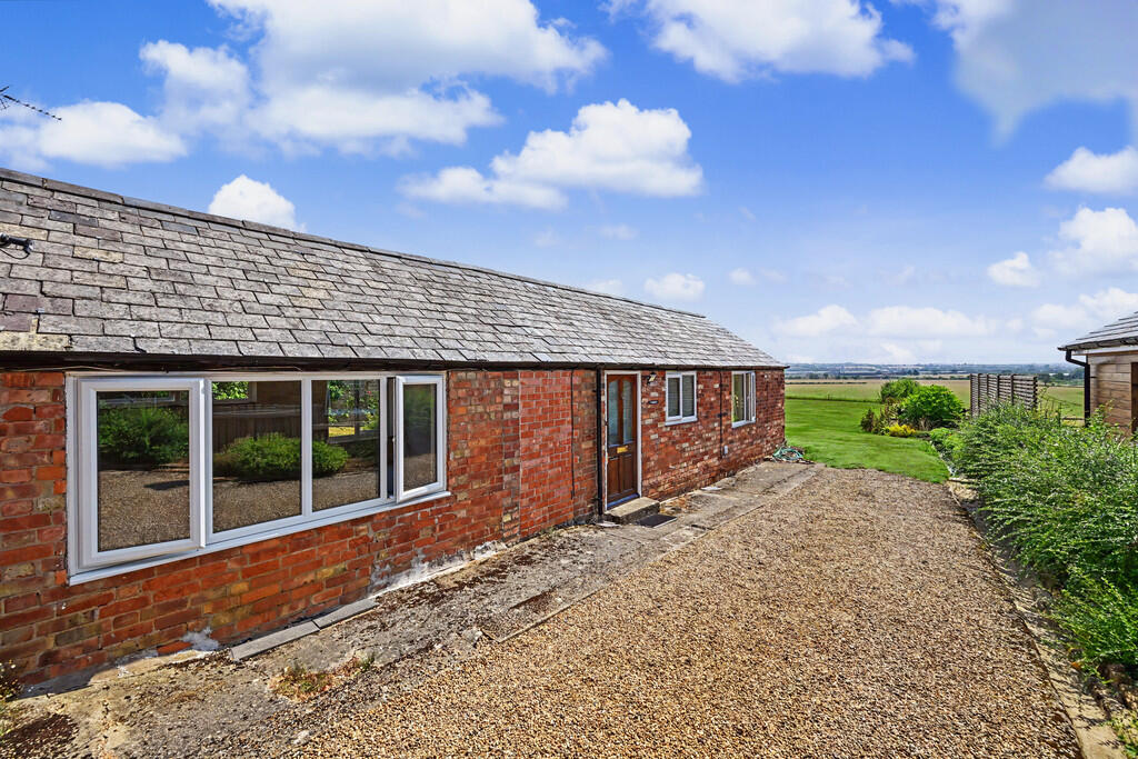 Main image of property: Lodge Farm Cottage, Vicarage Lane, Dunchurch