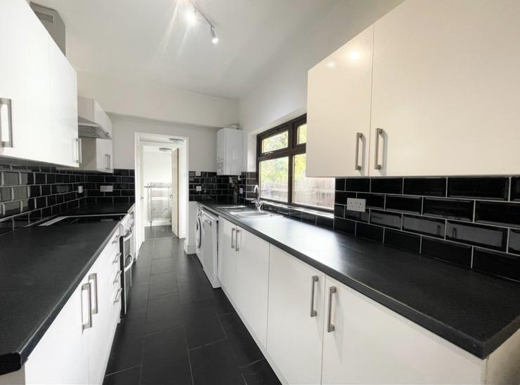 House in Birmingham, Selly Park - View 2