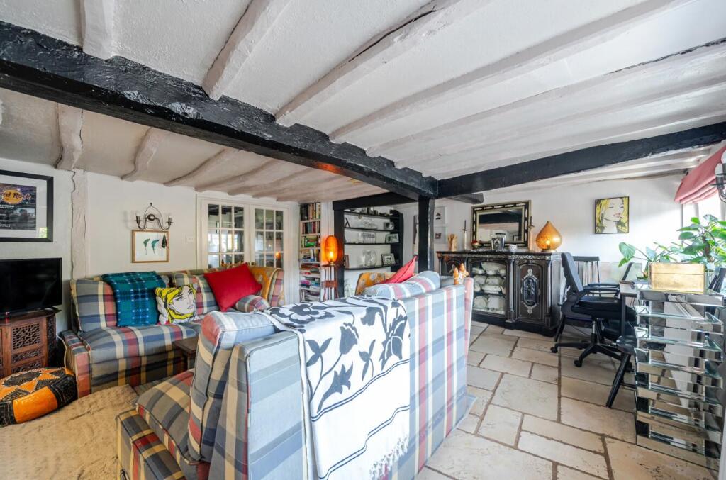 Long Crendon, Buckinghamshire - View 4