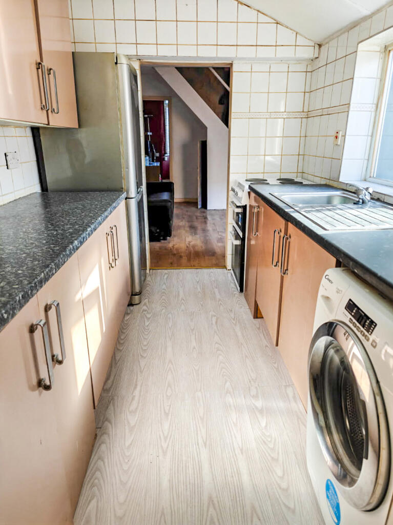 House in London, Mill Meads, Canning Town - View 5