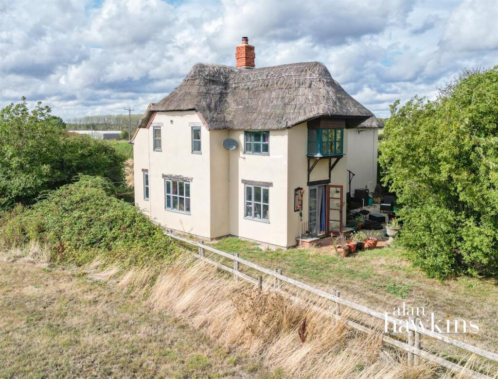 House in Swindon - View 2