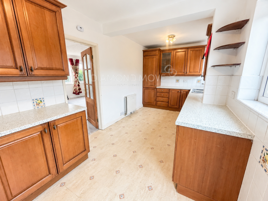 House in Staines-upon-Thames, Laleham - More