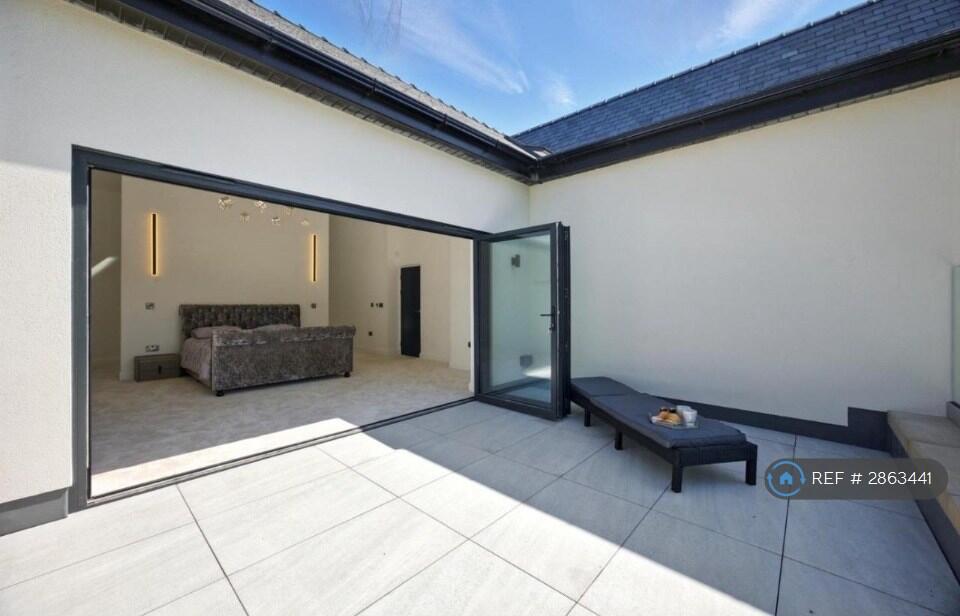 Main image of property: Woodplumpton Road, Preston, PR4