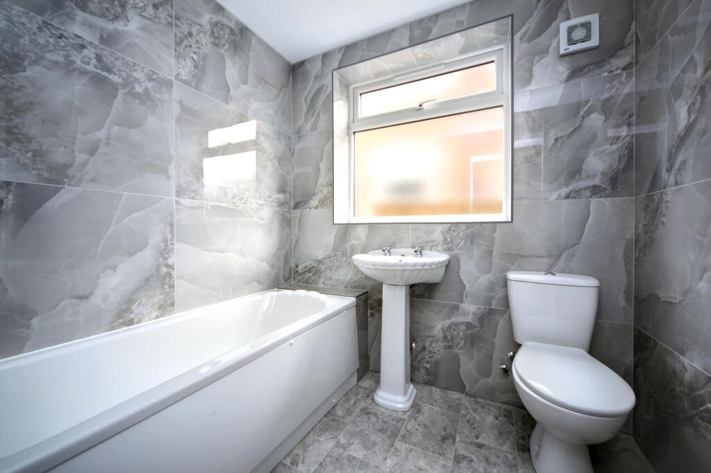 Lulworth Drive, Hindley Green, WN2 - Widok 3