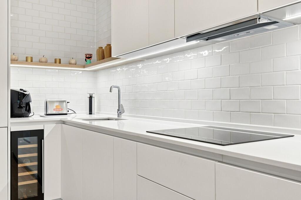 Apartment in London - More