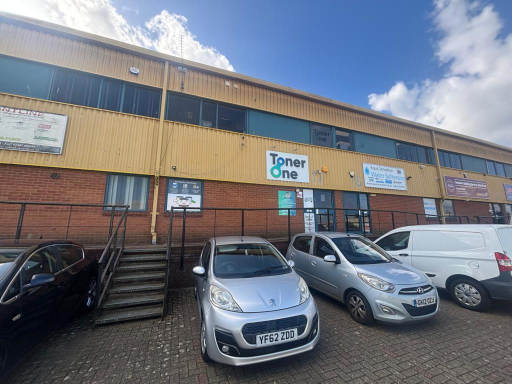 Main image of property: 17 Woodside Industrial Park, Works Road, Letchworth Garden City, Hertfordshire, SG6 1LA